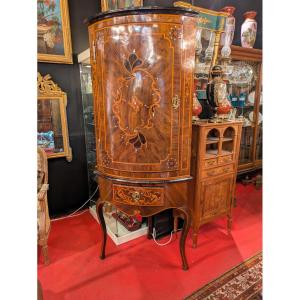 Pair Of Italian Corner Cabinets - Marquetry Of Precious Woods And Mother-of-pearl - 18th Century