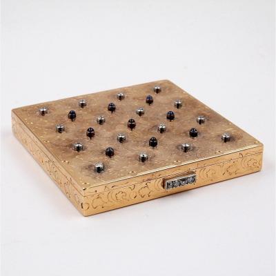 Boucheron - Gold Compact With Flower Decoration