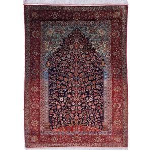 Teheran Silk Carpet Of Iranian Origin, Dating From The Pahlavi Era Around 1920.