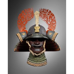 Suji Bachi Kabuto With Red Metal Wakidate 
