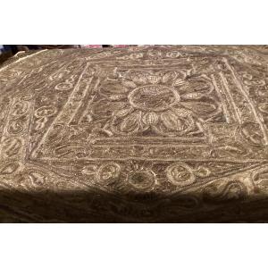Round Tablecloth Entirely Embroidered In Silk And Metallic Threads, 19th Century?