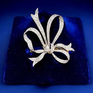Hairpin Bow Brooch