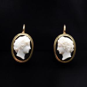 Earrings With Feminine Cameos