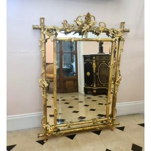 Grand Miroir à Parcloses Napoléon III, En Bois Doré, Vers 1850. 