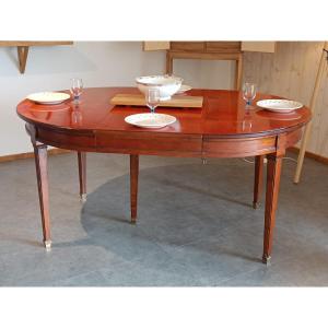 Dining Table In Exotic Wood, Stained Mahogany. First Half Of The 20th Century