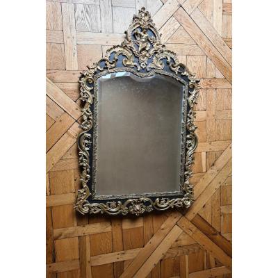 Miroir Napoléon III , à riche décor de  bronze doré 