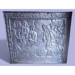 Fireplace Plate - Decorated Galante Scene - 18th Century Cast Iron