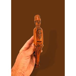 Boxwood Nutcracker - Carved By A Marquis - 18th Century Tableware 