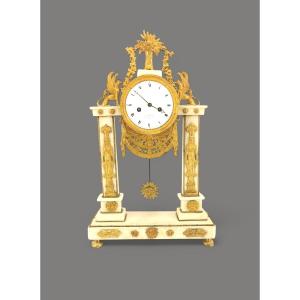 Directoire Portico Clock - Late 18th Century Clockmaking