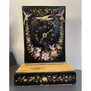 Porcelain Clock With A Black Background - Restoration Period 