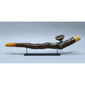 19th Centuryopium Pipe In Tormented Wood With Pretty Enamel Plaque