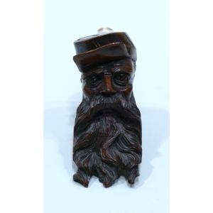 Briar Pipe Representing The Face Of A Bearded Civil War Soldier.