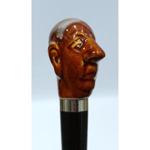 Collector's Walking Stick With A Handle Depicting The Head Of General De Gaulle