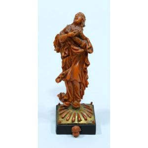 Virgin In Coral From Trapani Datable From The 17th Century