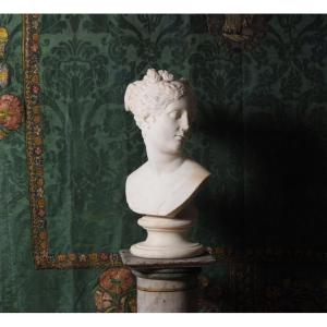 Italic Venus, Marble Bust After Canova, Circa 1850.