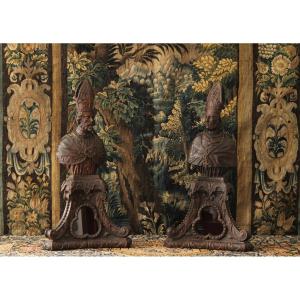  Pair Of Carved Wooden Reliquary Busts Of Bishops, End Of 18th Century