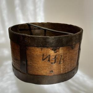 18th Century Wooden And Wrought Iron Bushel Or Grain Measure, 18th Century Folk Art