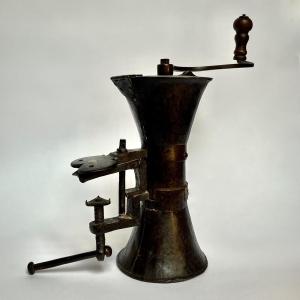 Large 17th-18th Century Wrought Iron Coffee Grinder In The Shape Of An Hourglass 17th-18th Century