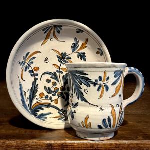 Cup And Saucer In Lyon Earthenware (?) Late 18th Century 18th 