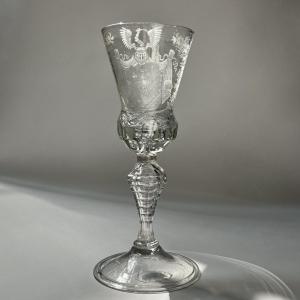 Large Cut Glass With Engraved Decoration Of Coat Of Arms And Fleur-de-lis Bohemia - Silesia, 18th Century