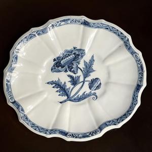 18th Century Earthenware Dish From Nove Di Bassano Decorated With A Large Blue Flower, Italy 18