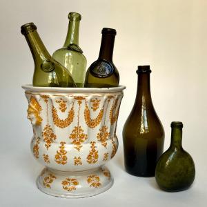 Large Moustiers Earthenware Cooler, 18th Century Olérys Laugier 18th Century Cooling Bucket