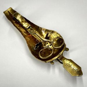 Mouchettes And Tray In Yellow Copper, Louis XV Period - 18th Century Puy-en-velay 18th Century