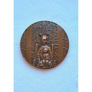Medal Of The Virgin And Child By Raymond Joly