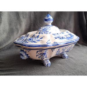 18th-century Moustiers Earthenware Vegetable Dish