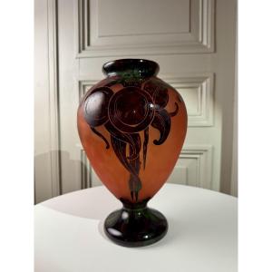 Le Verre Français Plum Vase