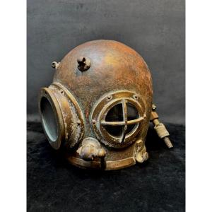 Antique Copper Diving Helmet – Decorative Industrial Object