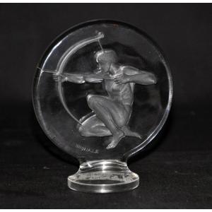 Pressed Glass Radiator Cap Molded Signed René Lalique 20th Century