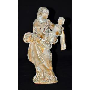18th Century Virgin And Child Carved In Lime Wood