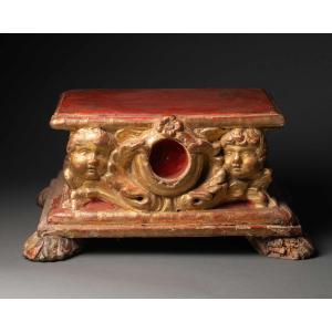 Gilded And Polychrome Wooden Base, 17th Century