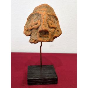 Idol Head From The Syro-hittite Civilization.