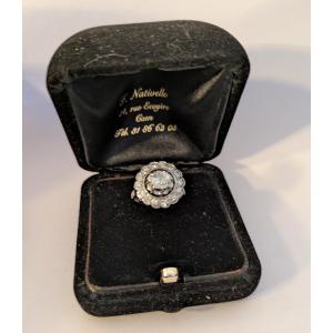 Daisy Ring In Grey Gold, Platinum, With A Main Diamond And Smaller Diamonds 