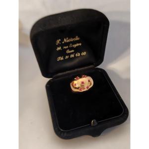 Yellow Gold Sphere Ring Set With Rubies