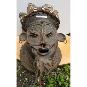 Bamoun Bronze Mask From Cameroon