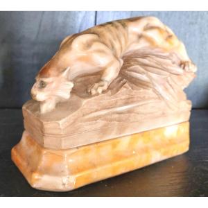 Tiger Sculpture