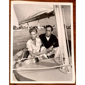 Lauren Bacall And Humphrey Bogart In 1945 