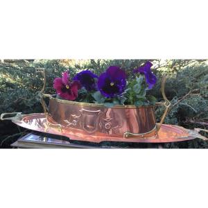 Planter And Sleeper Arts And Crafts