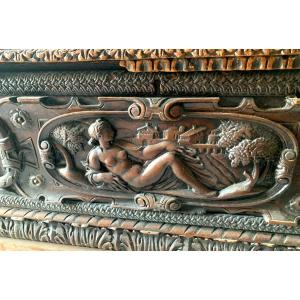 Renaissance Period Chest Diane Au Bain