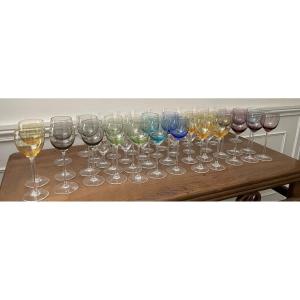 The 4 Colored Crystal Glasses (24 Glasses Are Available) 