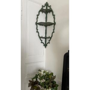 The Pair Of Corner Shelves In Lacquered Wood Decorated With Small Flowers