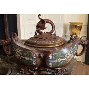 Shuttle-shaped Cloisonné Enamel Perfume Burner