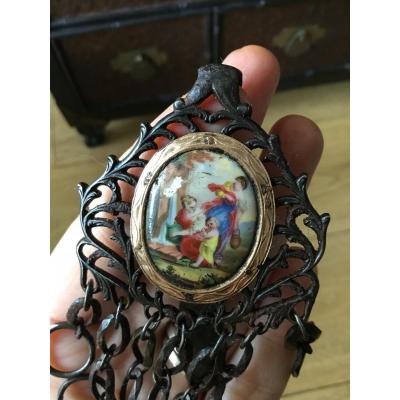 Châtelaine In Steel, Yellow Gold And Porcelain, XVIIIth Century