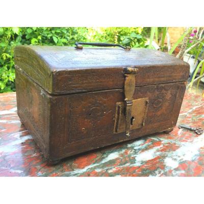 Box In Beech Sheathed In Morocco, From The Eighteenth