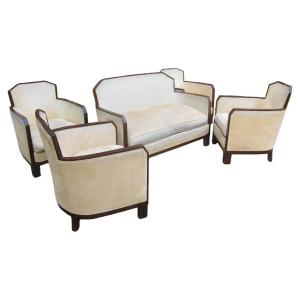 Art Deco Living Room From The 1930s-40s Consisting Of A Sofa And Four Armchairs.
