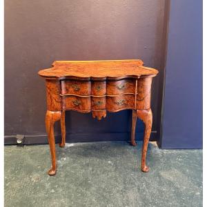 Dutch Curved Chest Of Drawers - Circa 1770 (18th Century)