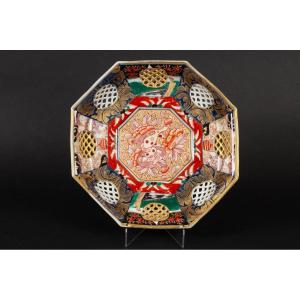 Openwork Dish With Fo Dogs, Arita - Imari, Japan, Edo Period, 18th Century.